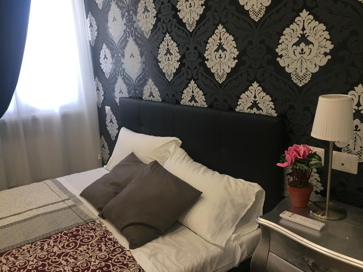 Suite Colosseo Apt. Рим Екстер'єр фото