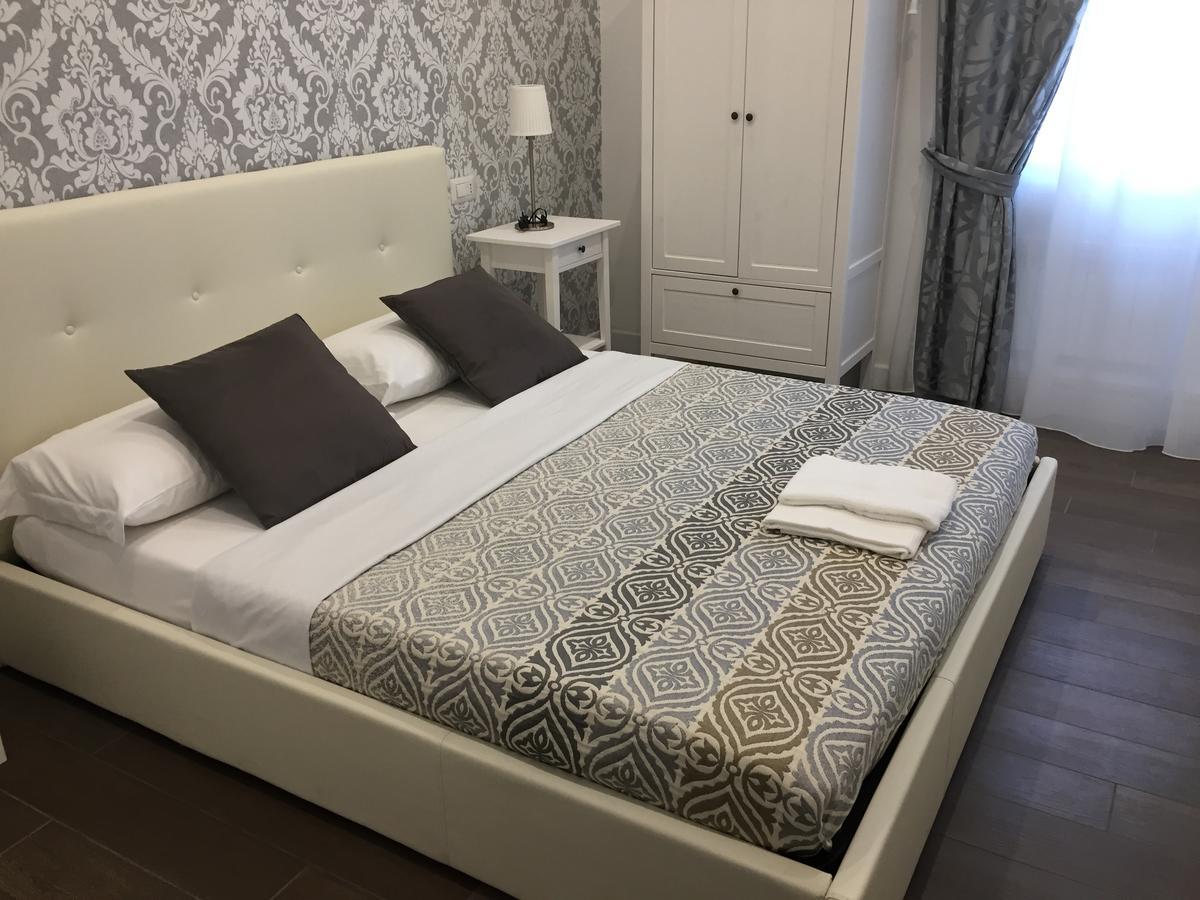 Suite Colosseo Apt. Рим Екстер'єр фото