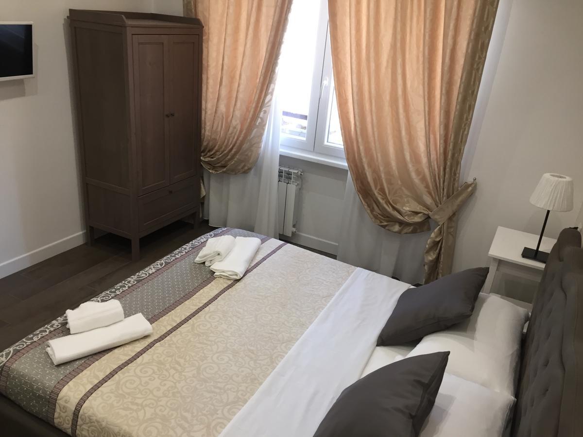 Suite Colosseo Apt. Рим Екстер'єр фото